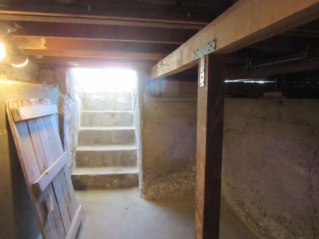 61 E Ellis St, Stockton, CA 95204