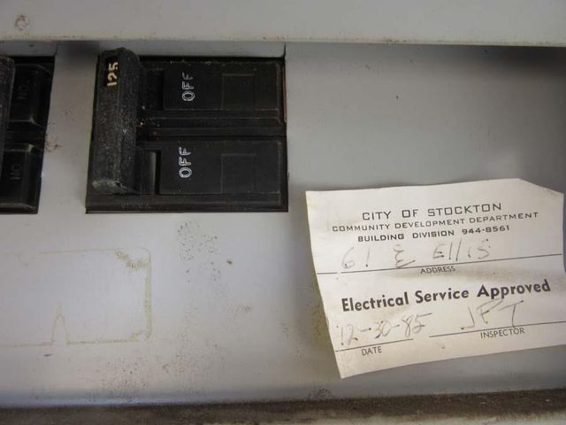 61 E Ellis St, Stockton, CA 95204