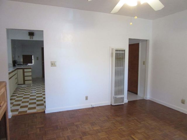 61 E Ellis St, Stockton, CA 95204