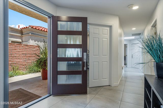 5449 N Vía Papavero, Tucson, AZ 85750