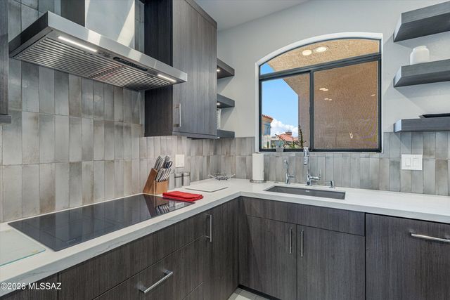 5449 N Vía Papavero, Tucson, AZ 85750