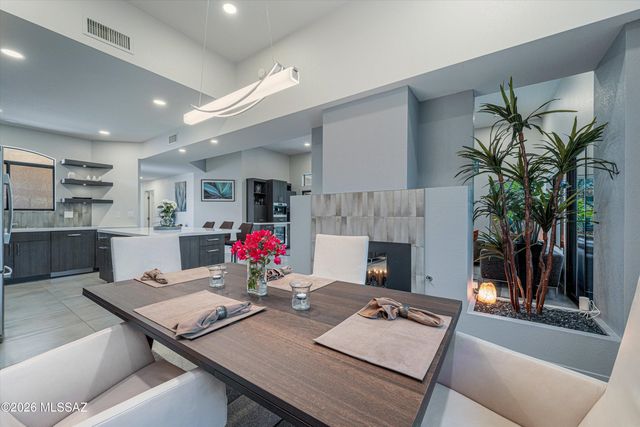 5449 N Vía Papavero, Tucson, AZ 85750