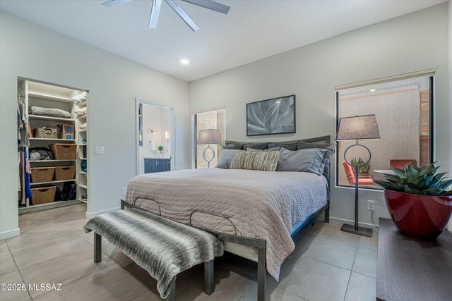 5449 N Vía Papavero, Tucson, AZ 85750