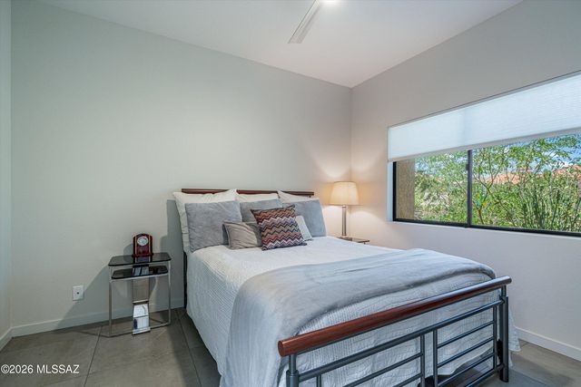 5449 N Vía Papavero, Tucson, AZ 85750