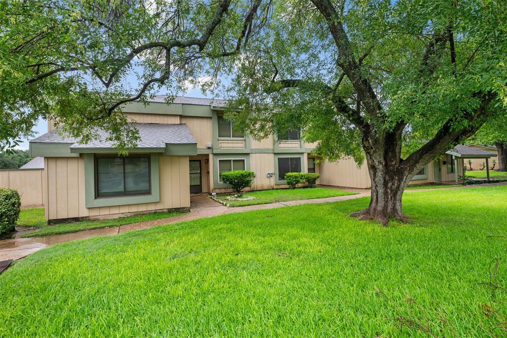 904 SILVER QUAIL LN, Austin, TX 78758