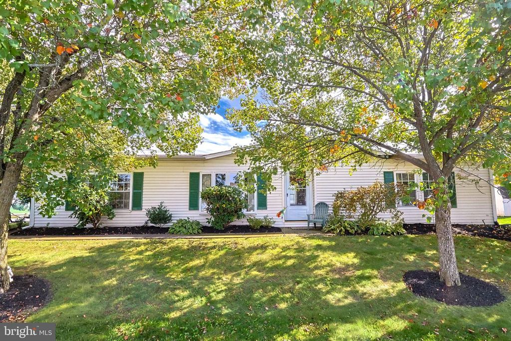 50 BENTWOOD CIR, HARLEYSVILLE, PA 19438 — exterior