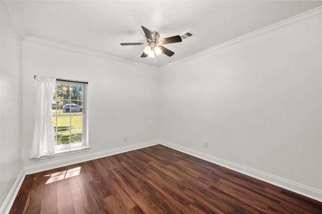 11715 Cherry Point Dr, Mont Belvieu, TX 77535