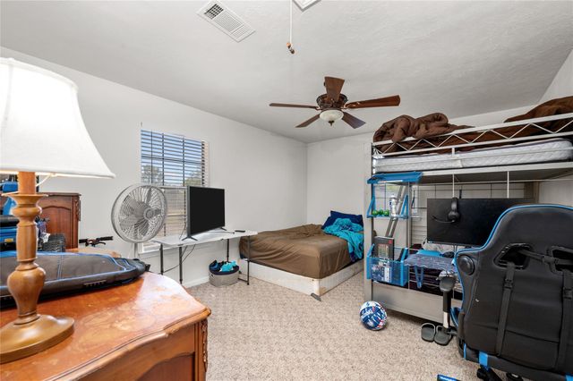11715 Cherry Point Dr, Mont Belvieu, TX 77535