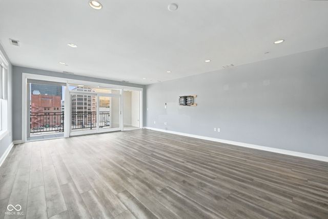 333 Massachusetts Avenue 405, Indianapolis, IN 46204