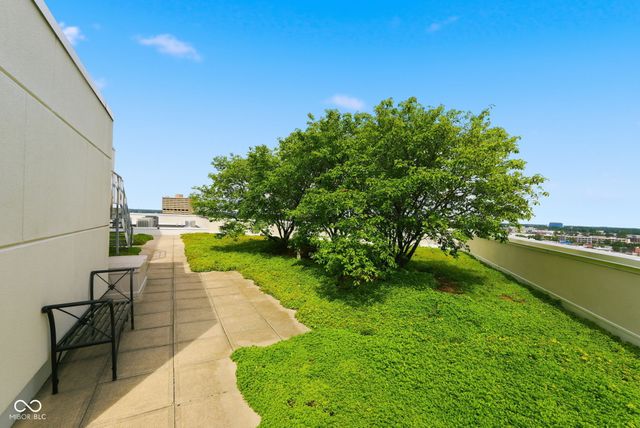 333 Massachusetts Avenue 405, Indianapolis, IN 46204