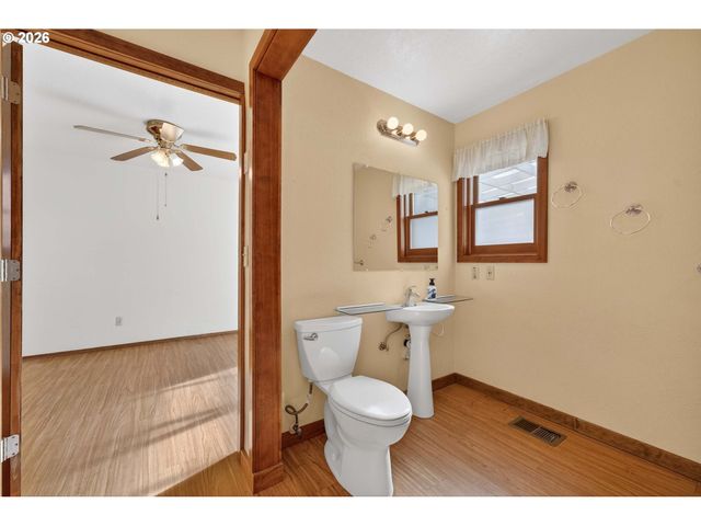 17705 Se MARIE St, Portland, OR 97236