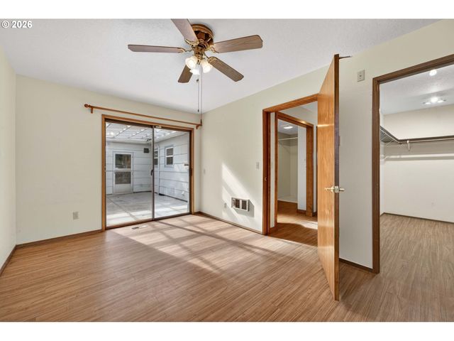 17705 Se MARIE St, Portland, OR 97236