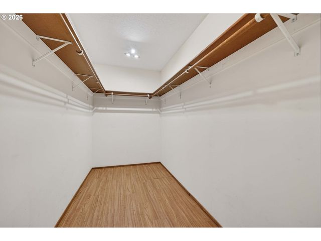 17705 Se MARIE St, Portland, OR 97236