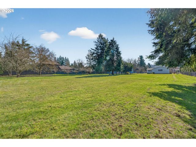 17705 Se MARIE St, Portland, OR 97236