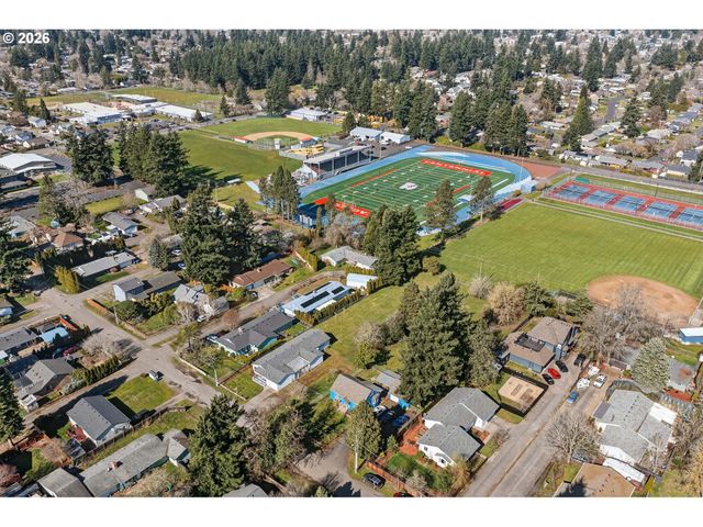 17705 Se MARIE St, Portland, OR 97236