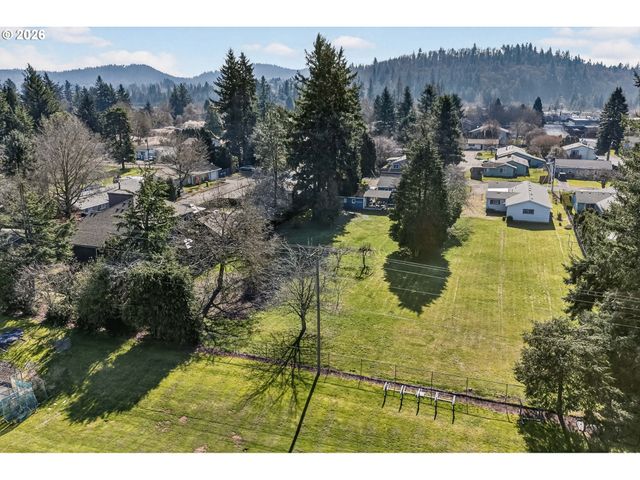 17705 Se MARIE St, Portland, OR 97236