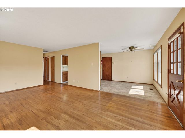 17705 Se MARIE St, Portland, OR 97236