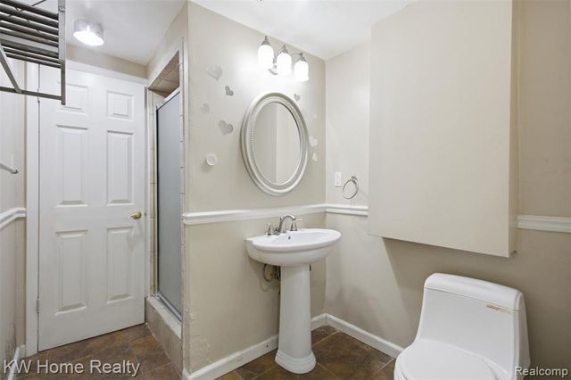 19700 Northbrook Drive, Southfield, MI 48076
