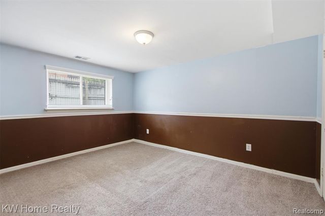 19700 Northbrook Drive, Southfield, MI 48076