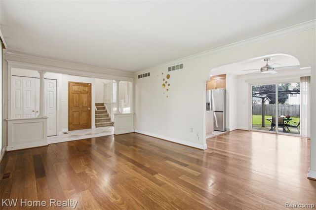 19700 Northbrook Drive, Southfield, MI 48076