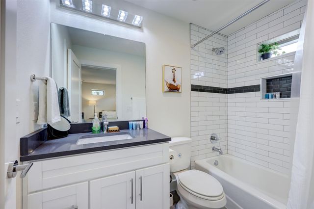 4705 Louis Ave A, Austin, TX 78721