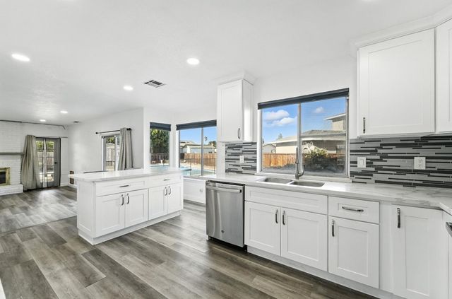 1309 Ruffino Ct, Manteca, CA 95336