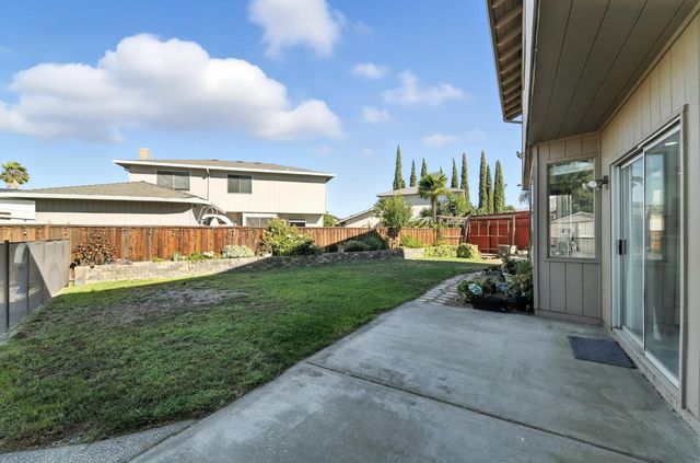 1309 Ruffino Ct, Manteca, CA 95336