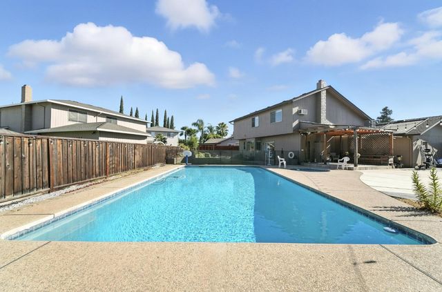 1309 Ruffino Ct, Manteca, CA 95336