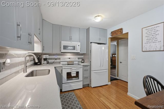 1270 Mccoy Street, Wolverine Lake, MI 48390