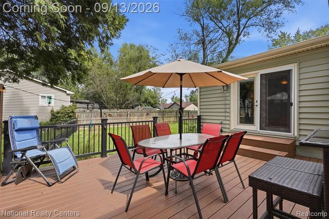 1270 Mccoy Street, Wolverine Lake, MI 48390