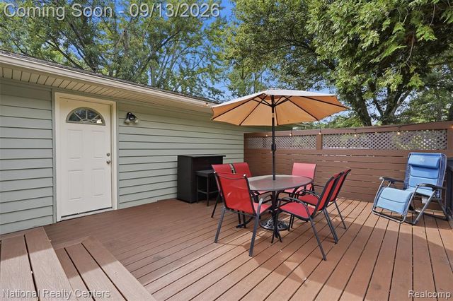 1270 Mccoy Street, Wolverine Lake, MI 48390