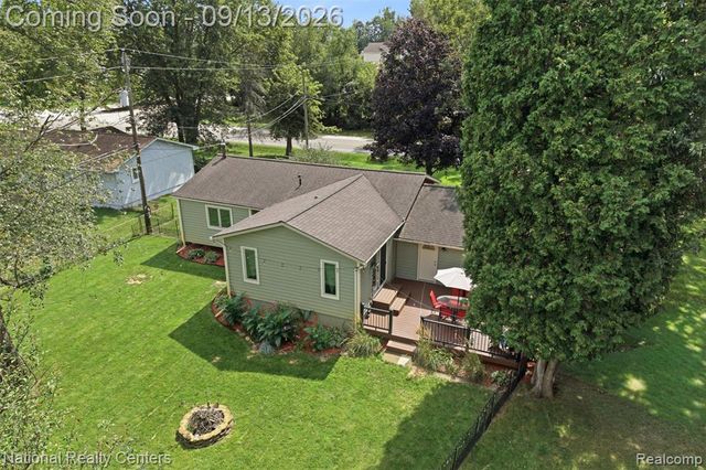1270 Mccoy Street, Wolverine Lake, MI 48390