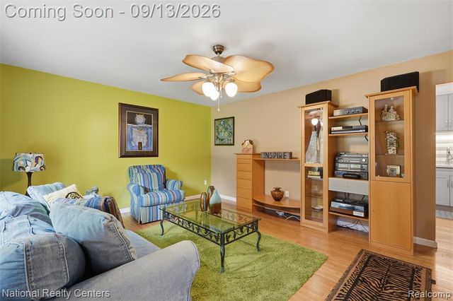 1270 Mccoy Street, Wolverine Lake, MI 48390