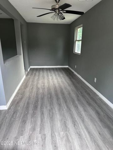 9846 HIGHLAND AVE Avenue, Jacksonville, FL 32208