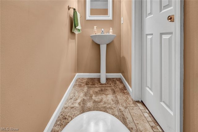 6707 Woodruff Court, Middleburg Heights, OH 44130