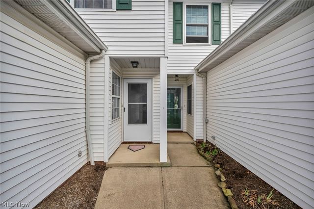 6707 Woodruff Court, Middleburg Heights, OH 44130