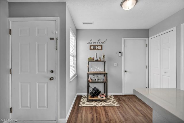 6707 Woodruff Court, Middleburg Heights, OH 44130