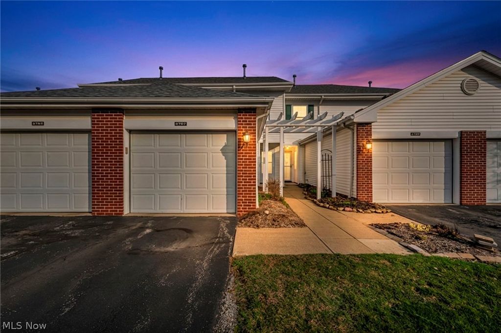 6707 Woodruff Court, Middleburg Heights, OH 44130