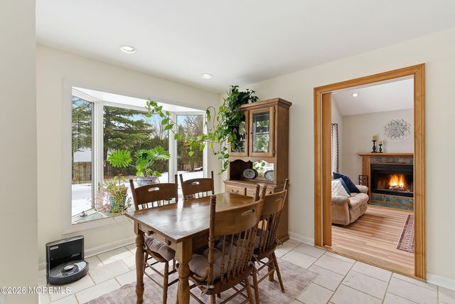 15 Mcqueen Boulevard, Farmingdale, NJ 07727