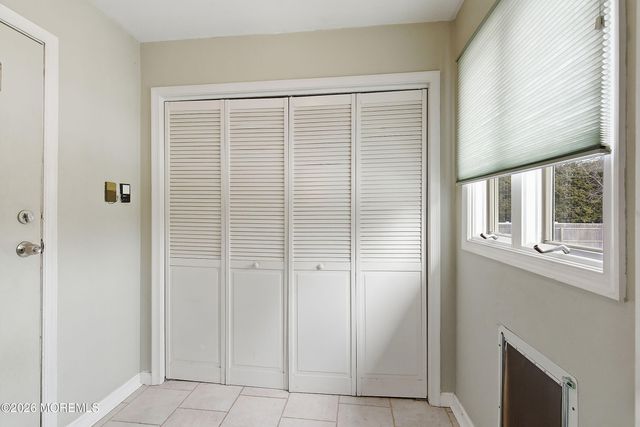 15 Mcqueen Boulevard, Farmingdale, NJ 07727