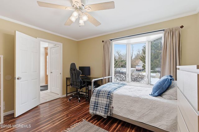 15 Mcqueen Boulevard, Farmingdale, NJ 07727