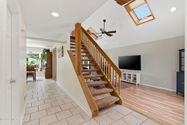 15 Mcqueen Boulevard, Farmingdale, NJ 07727