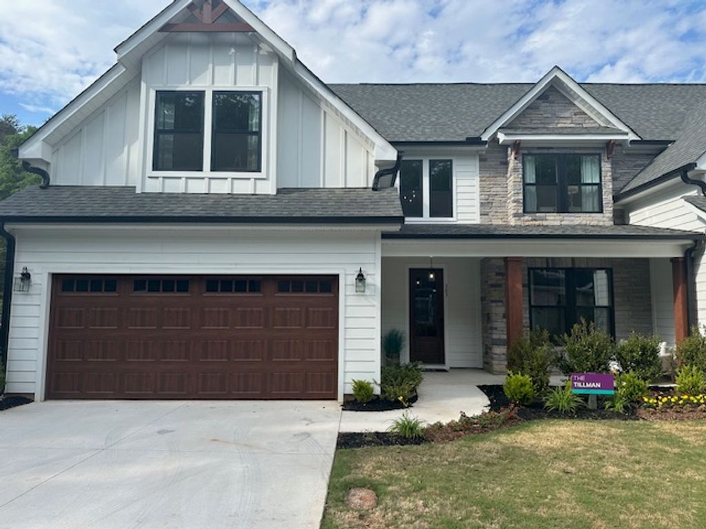 303 Breakwater Lane, Seneca, SC 29678
