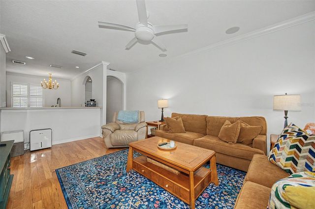 4909 ELIZABETH ANNE CIRCLE, Tampa, FL 33616