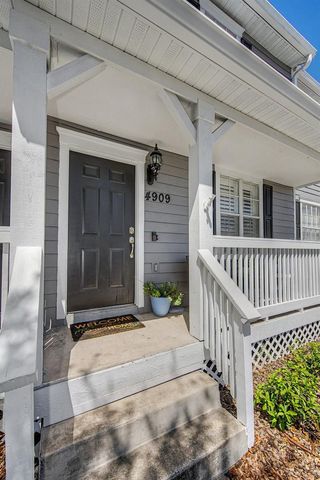 4909 ELIZABETH ANNE CIRCLE, Tampa, FL 33616