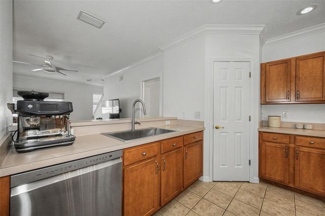 4909 ELIZABETH ANNE CIRCLE, Tampa, FL 33616