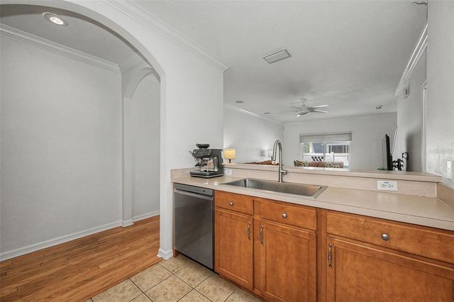 4909 ELIZABETH ANNE CIRCLE, Tampa, FL 33616