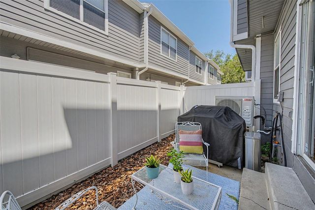 4909 ELIZABETH ANNE CIRCLE, Tampa, FL 33616