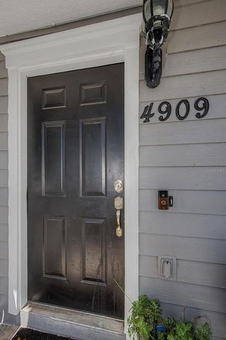 4909 ELIZABETH ANNE CIRCLE, Tampa, FL 33616