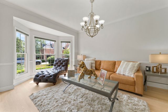 4308 Royal Windyne Court, St. Charles, IL 60174